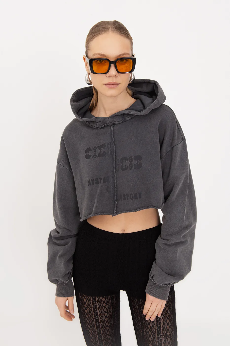 Bayan Antrasit Kapişonlu Baskılı Crop  Sweatshirt