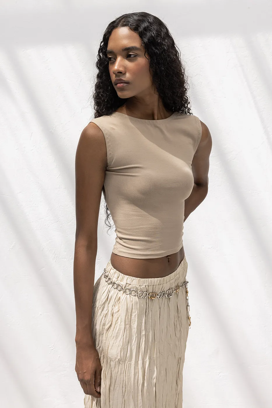 Bayan Bej Sırt Dekolteli Crop Top