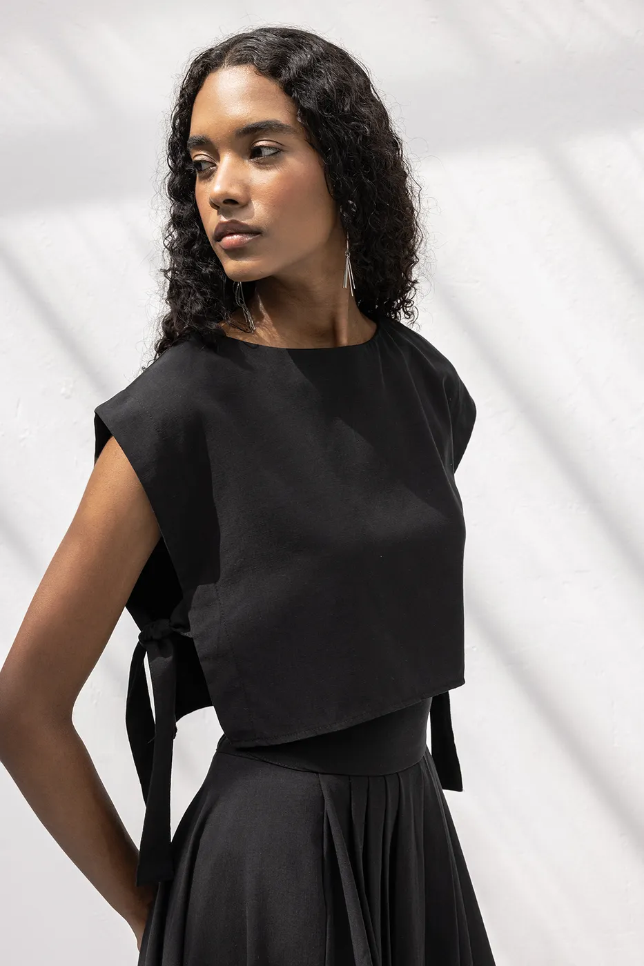 Bayan Siyah %100 Tencel Yan Bağlama Detaylı  Bluz