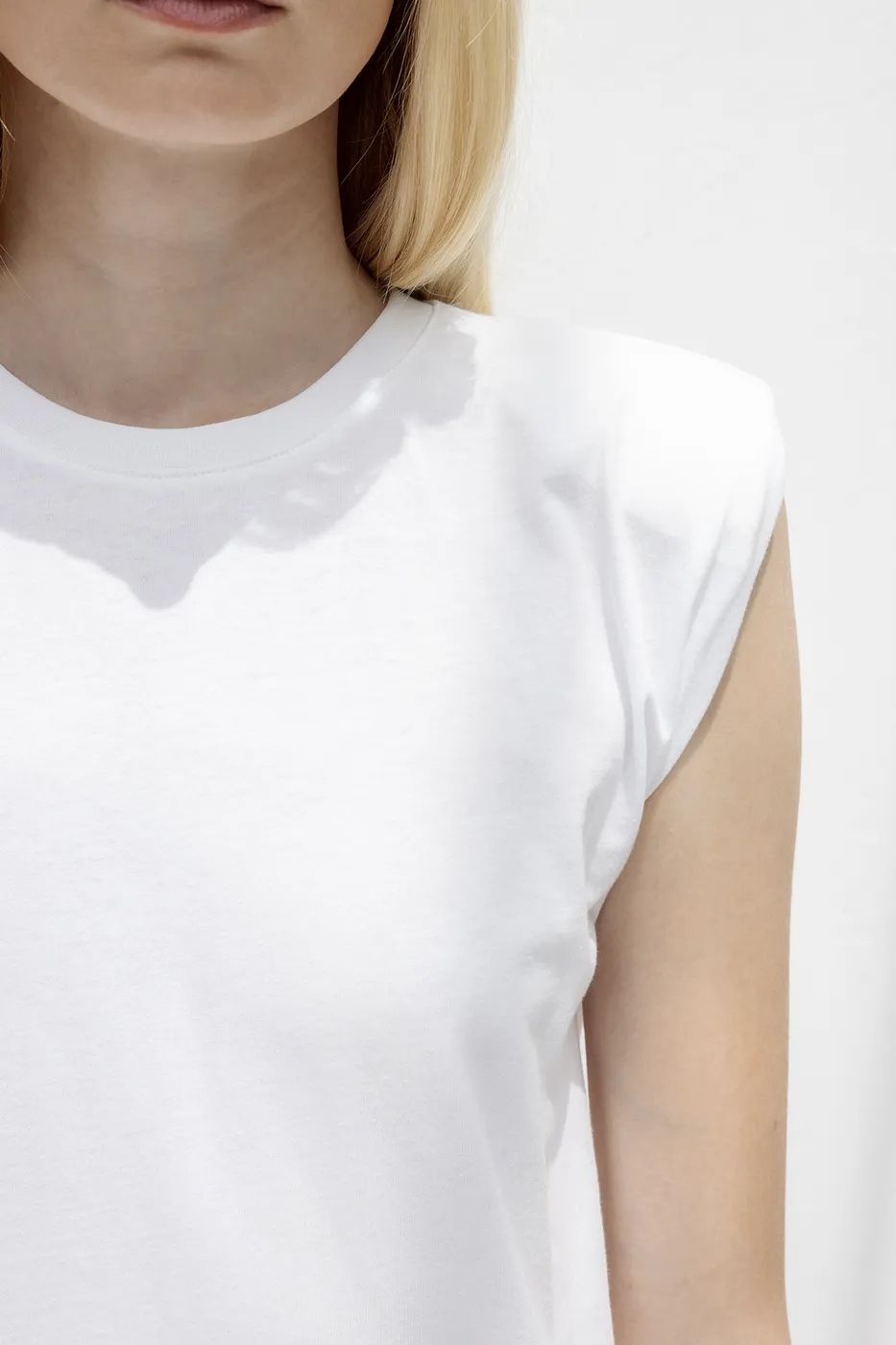 Bayan Beyaz Vatkalı Basic Tshirt