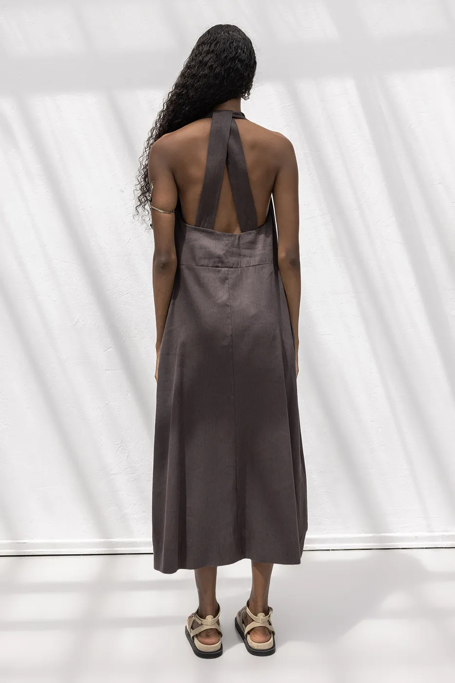 Bayan Kahverengi Oversize Keten Karışım Midi Elbise