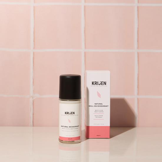 Erkek genel Beyaz Zambak & Tatlı Badem Roll-On Deodorant 50 Ml