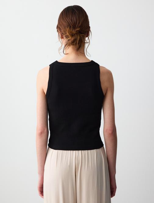 Black Cup Sleeveless Knitted Tank Top