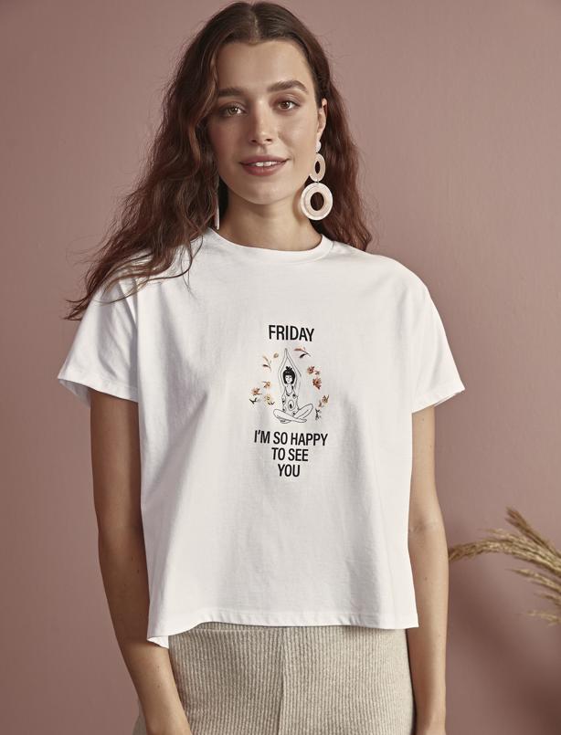 Bayan Beyaz Baskılı Kısa Kollu Bisiklet Yaka Kısa T-shirt