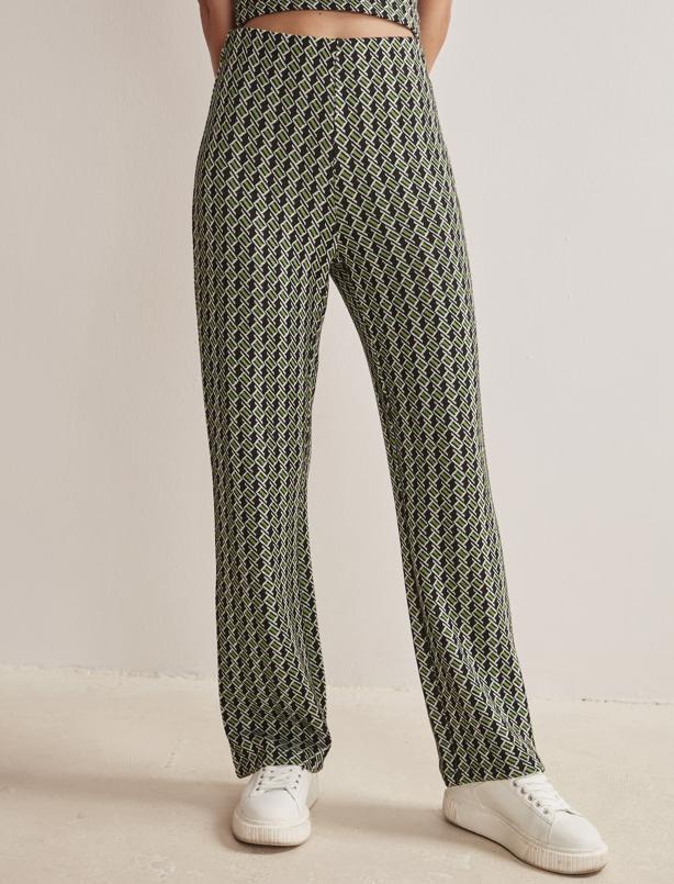 Bayan Yeşil Rahat Geometrik Desenli Örme Pantolon