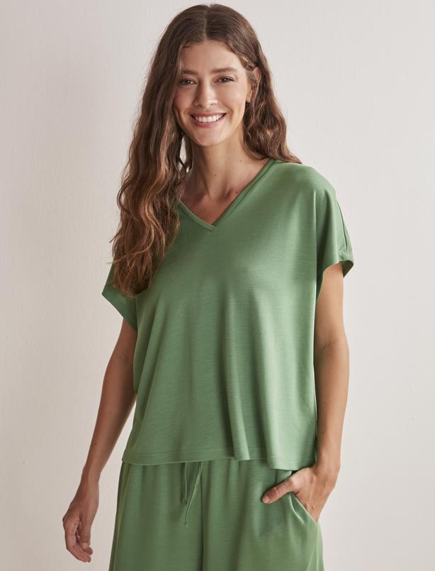 Bayan Yeşil Düz Kesim V Yaka Örme T-Shirt