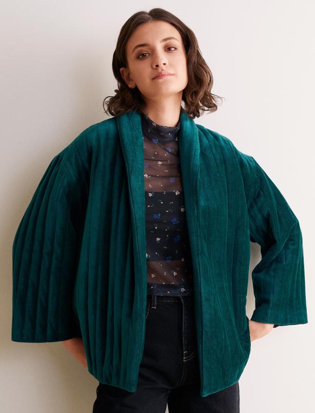 Bayan Yeşil Açık Yaka Desenli Truvakar Kol Kadife Kimono