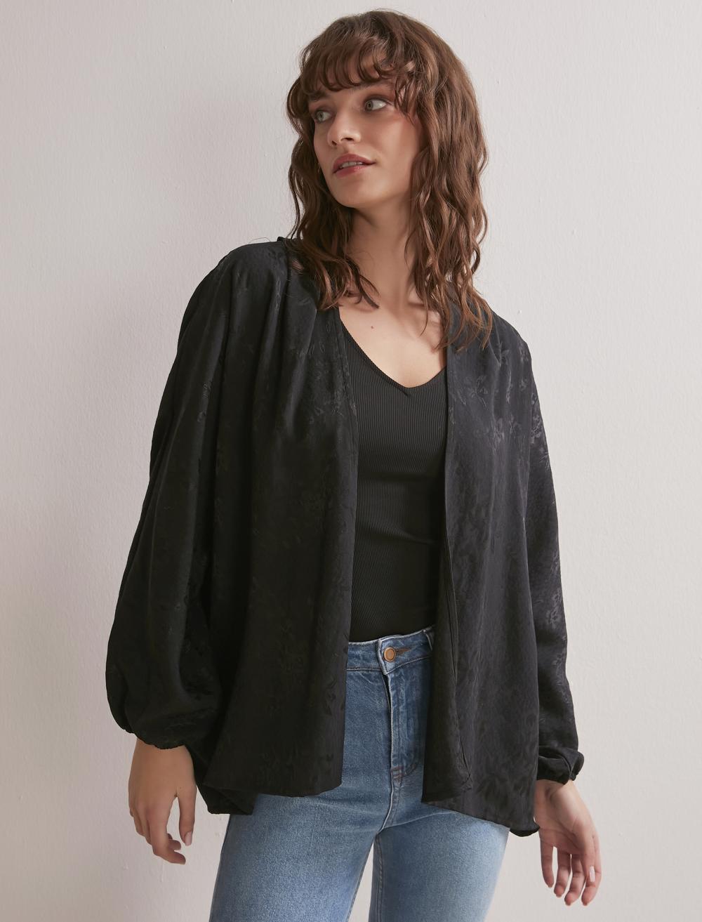 Bayan Siyah Bol Kesim Açık Yaka Çiçek Desenli Kimono