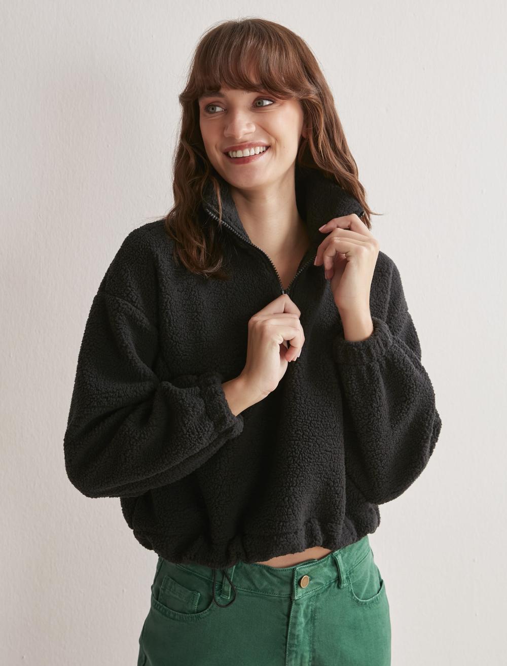 Bayan Siyah Düz Kesim Fermuarlı Dik Yaka Polar Sweatshirt
