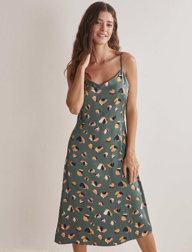 Bayan Yeşil Askılı V Yaka Çiçek Desenli Baskılı Saten Elbise
