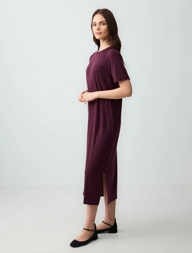 Women Claret Red Straight Cut Crew Neck Short Sleeve Knitted Dress