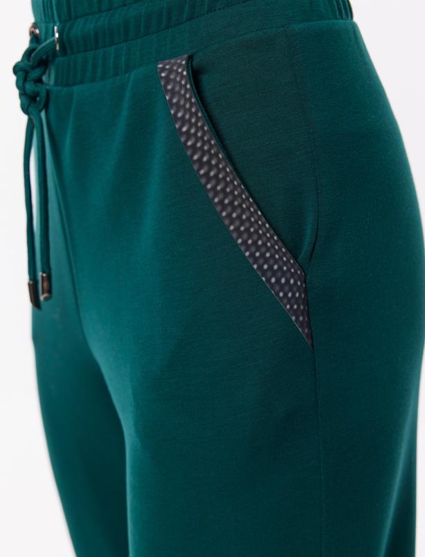 Bayan Koyu Yeşil Düz Kesim Yüksek Bel Dar Paça Örme Jogger Pantolon