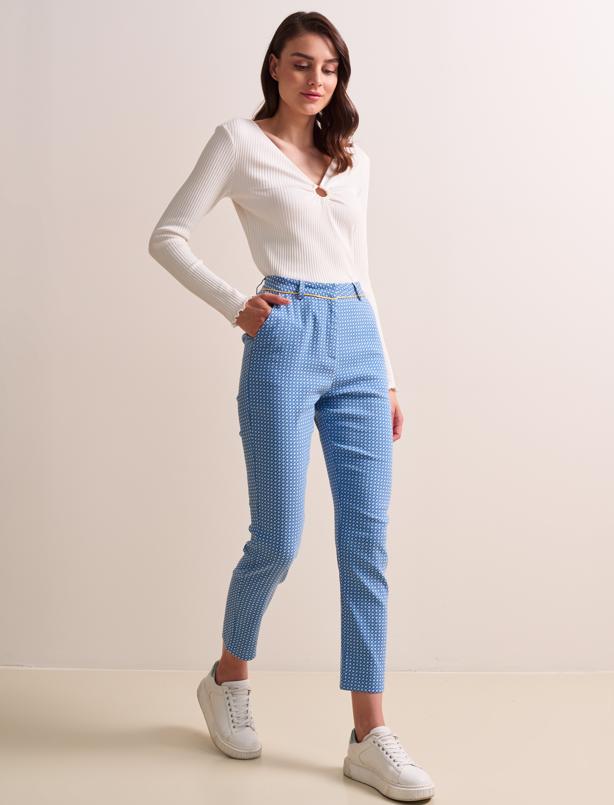 Bayan Mavi Düz Kesim Normal Bel Dar Paça Desenli Pantolon