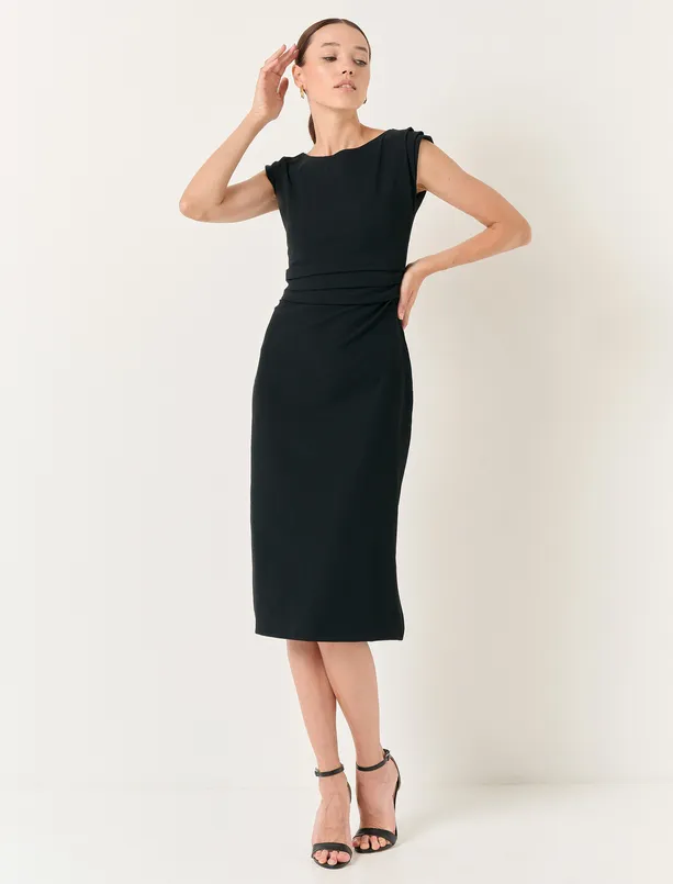 Bayan Siyah Kayık Yaka Kolsuz Midi Elbise