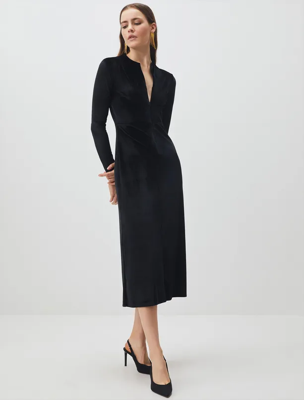 Bayan SİYAH-900 V Yaka Uzun Kollu Kadife Maxi Elbise