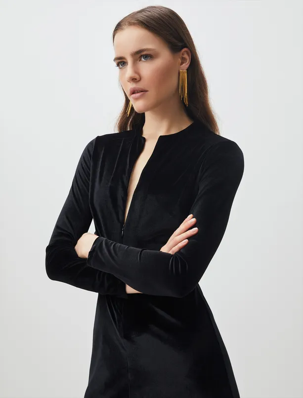 Bayan SİYAH-900 V Yaka Uzun Kollu Kadife Maxi Elbise