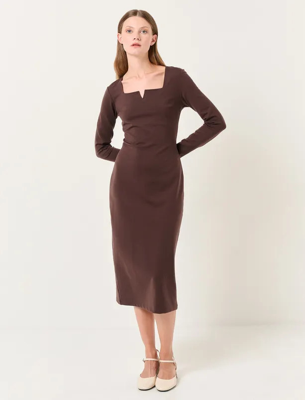 Bayan Kahverengi Kare Yaka Uzun Kollu Basic Midi Elbise