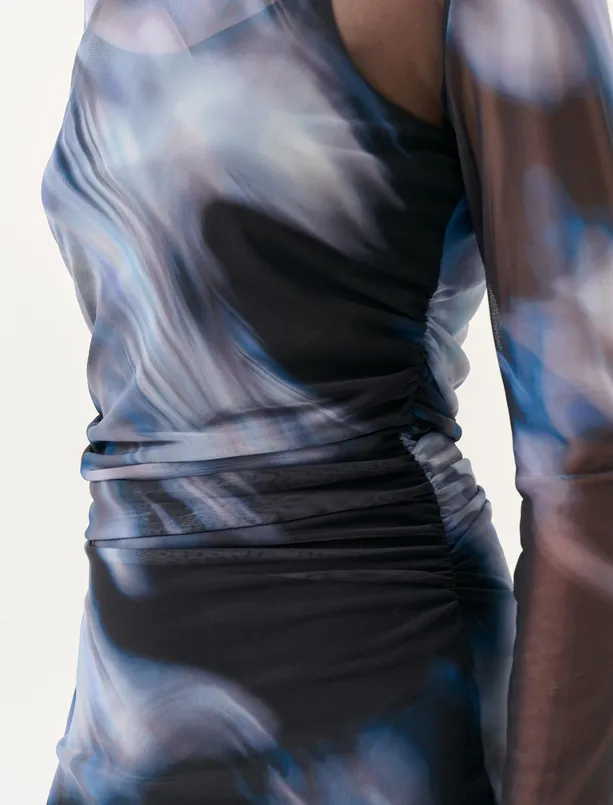 Bayan Siyah Uzun Kollu Sıfır Yaka Desenli Midi Mesh Elbise