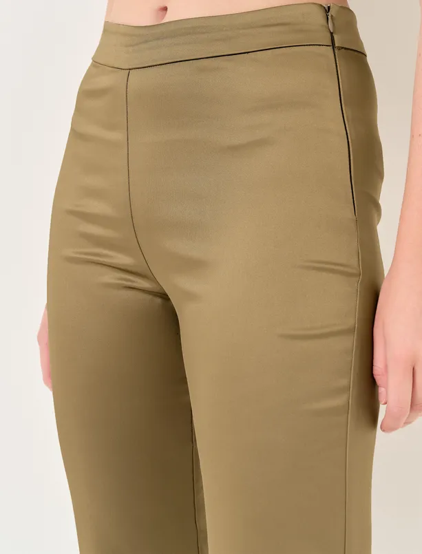 Bayan Yağ Yeşili Yüksek Bel Düz Paça Şık Saten Pantolon