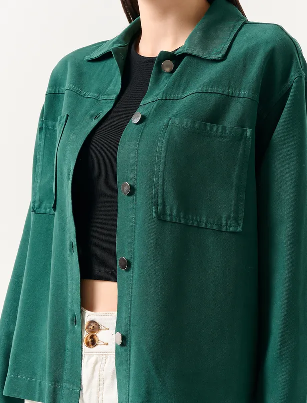 Bayan Koyu Yeşil Düz Kesim Dik Yaka Uzun Kollu Cepli Gömlek Ceket
