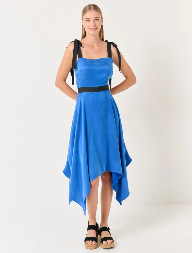 Bayan Mavi Omuz Detaylı Askılı Elbise