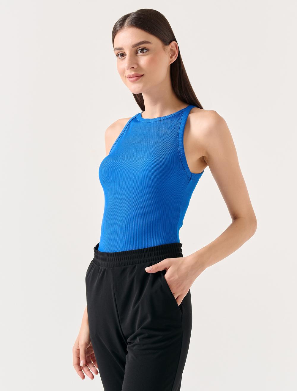 Bayan Mavi Dar Kesim Kolsuz Halter Yaka Basic Örme Atlet