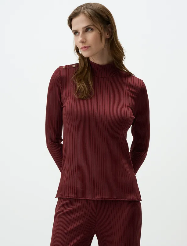 Women Claret Red Turtleneck Long Sleeve Knitted Blouse