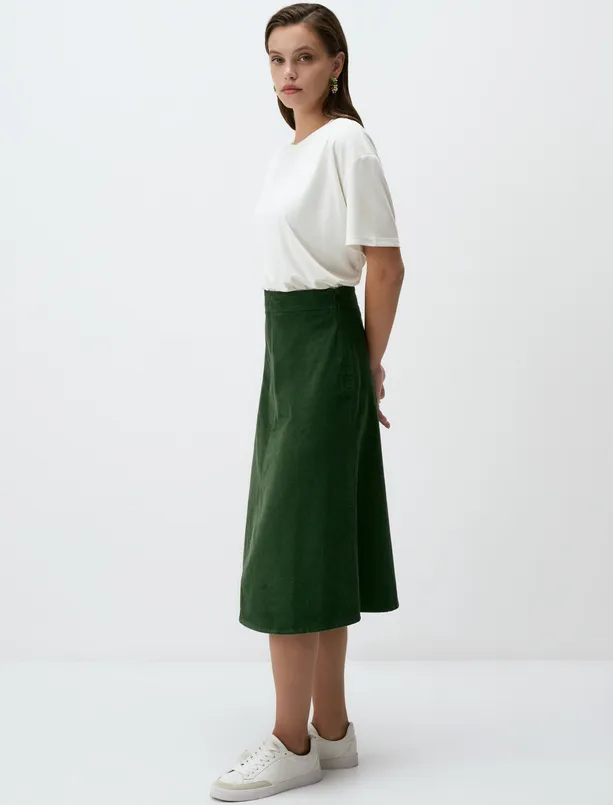 Women Green Straight Cut Cotton Velvet Midi Skirt