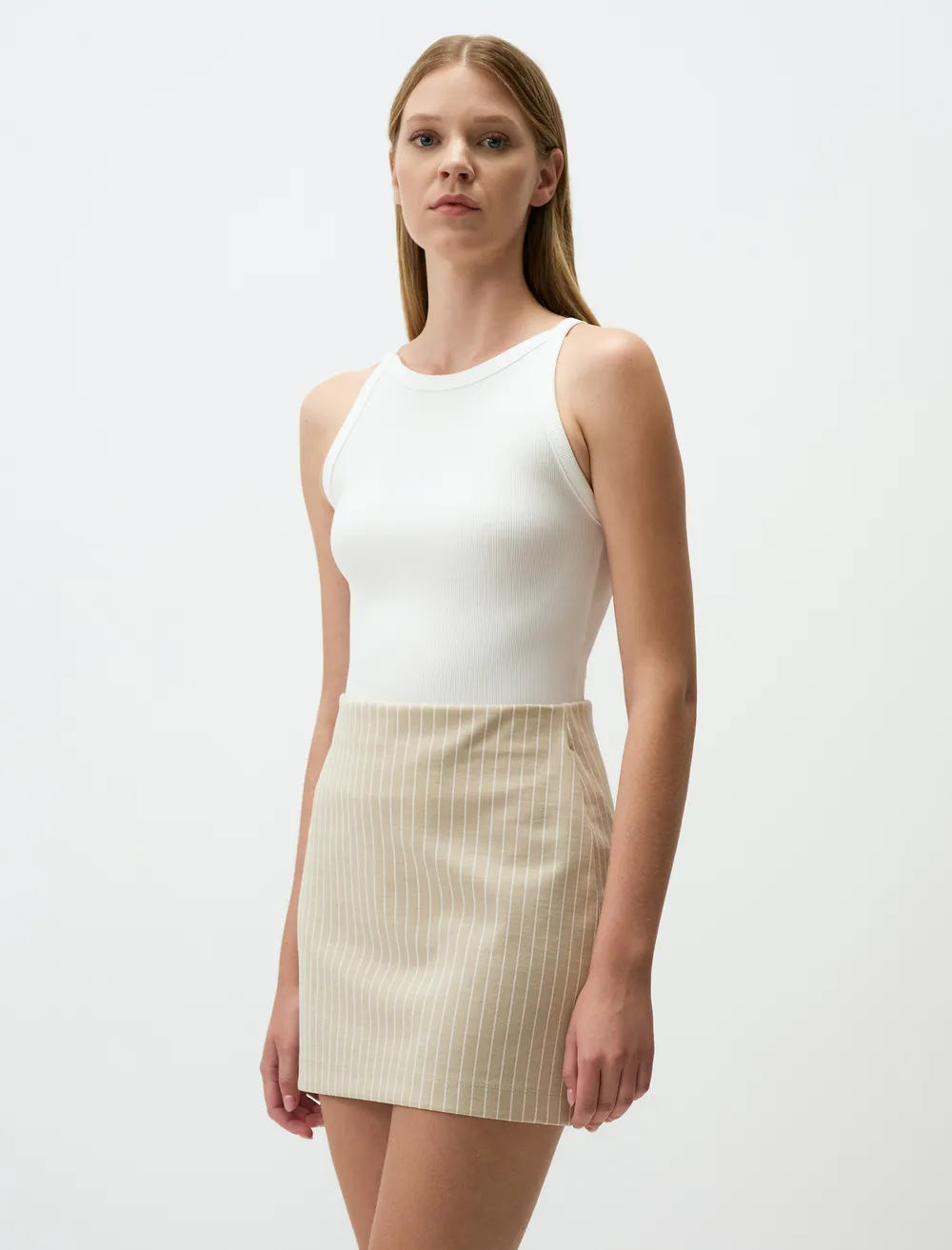 ANDMARY】Kate slit mini skirt
