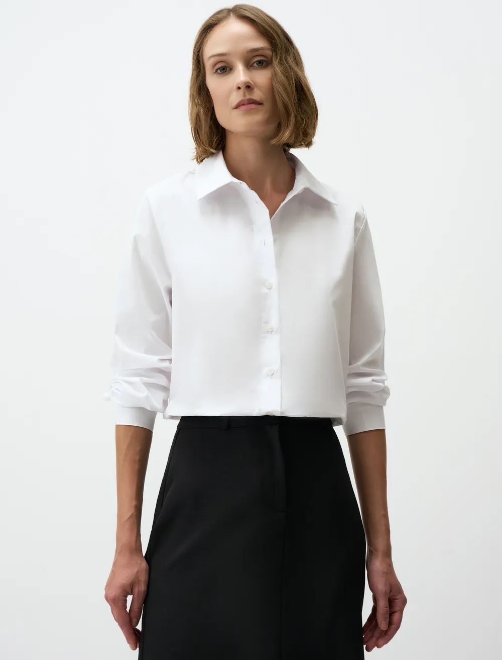Long-sleeved shirt with round neck | White | NEW YORKER