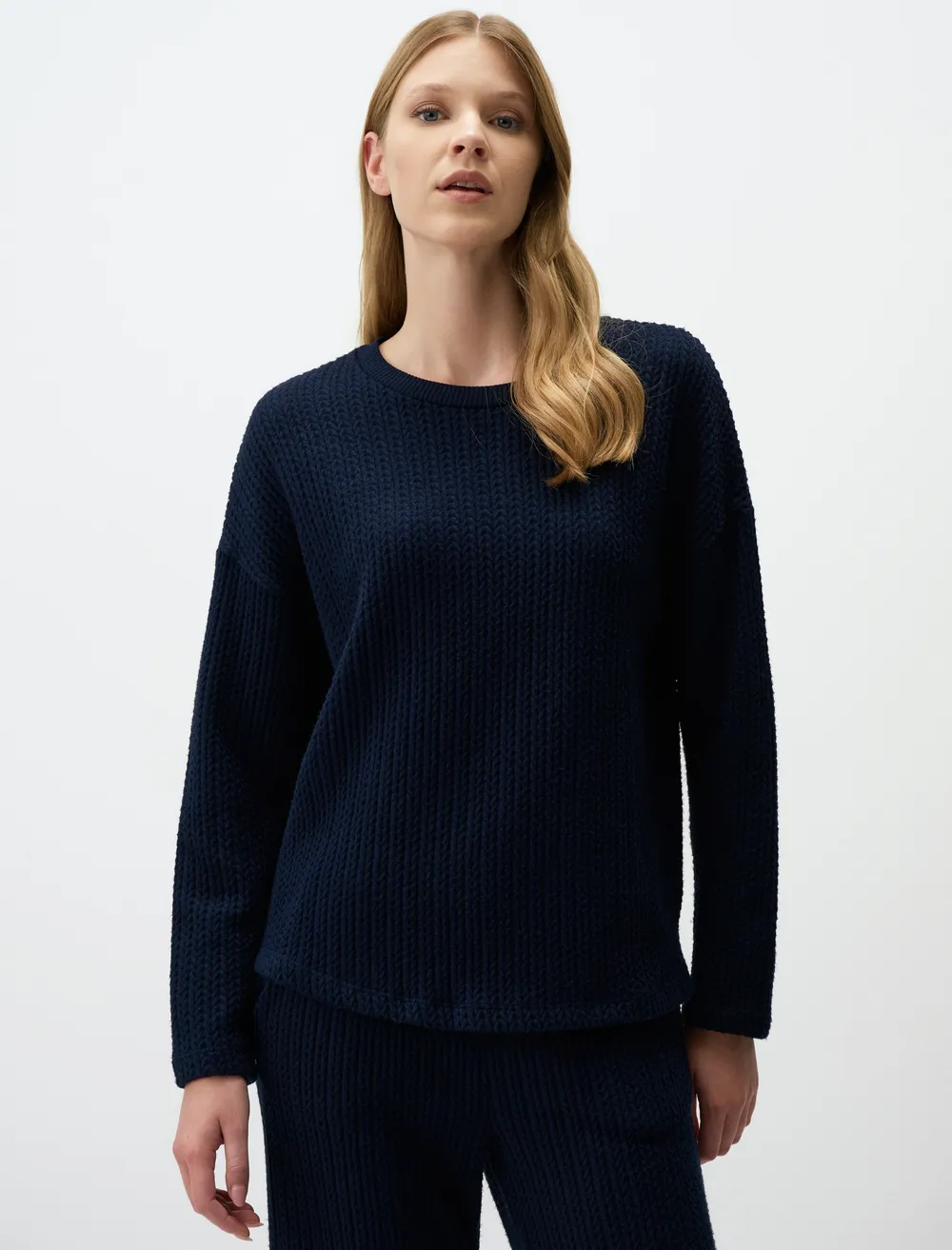 Crew Neck Long Sleeve Patterned Knitted Sweatshirt