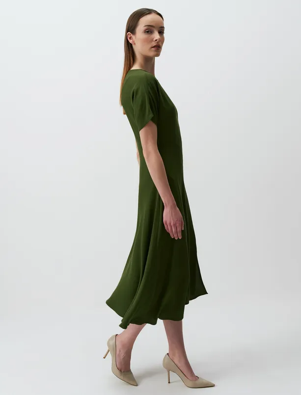 Bayan Yeşil Yuvarlak Yaka Yırtmaçlı Midi Elbise
