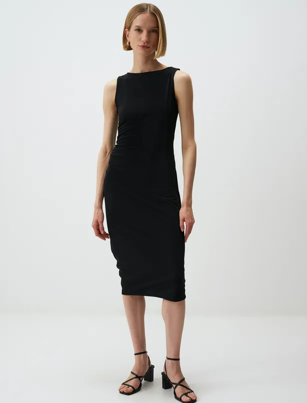 Bayan Siyah Kolsuz Basic Örme Midi Elbise