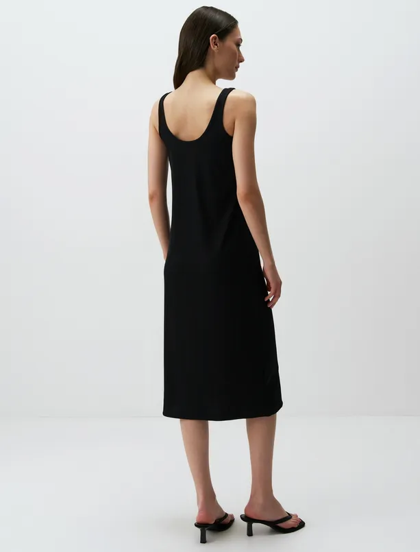Bayan Siyah Askılı U Yaka Basic Midi Elbise