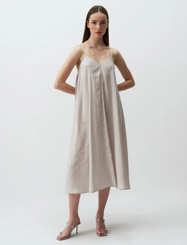 Bayan Bej Bol Kesim V Yaka Askılı Midi Elbise