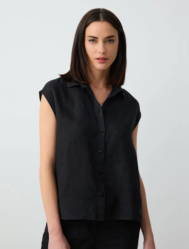 Women Black Sleeveless Straight Cut Linen Shirt