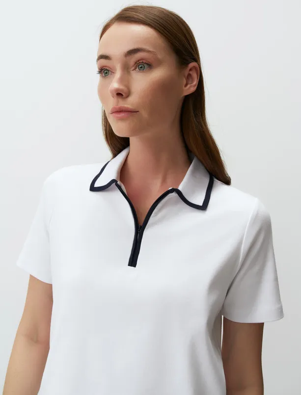 Bayan Beyaz Polo Yaka Kısa Kollu Detaylı Tişört
