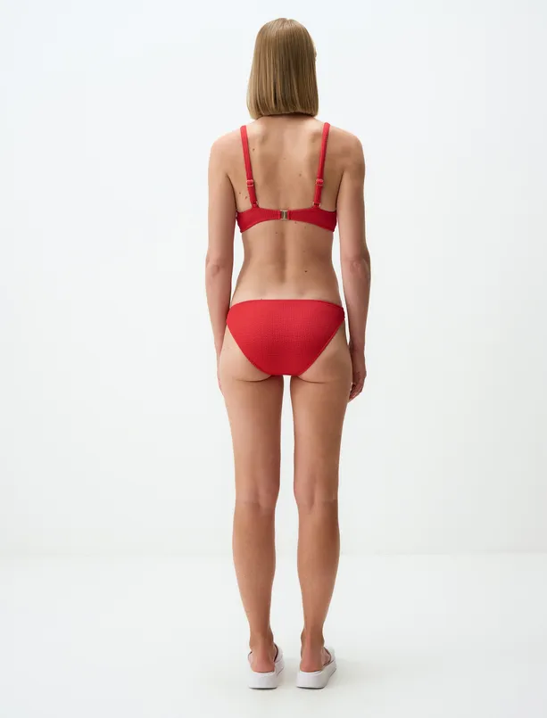 Bayan Kırmızı Basic Dokulu Bikini Alt
