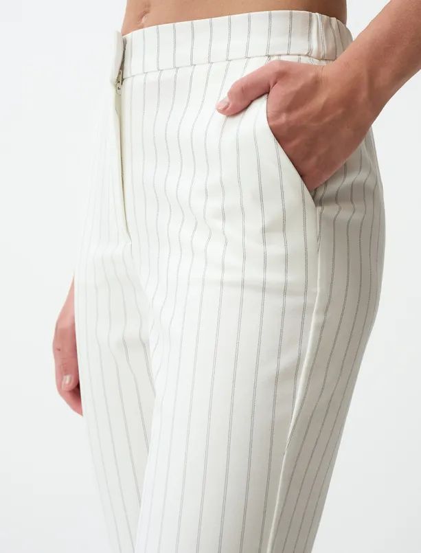 Bayan Beyaz Yüksek Bel Dar Paça Çizgili Pantolon