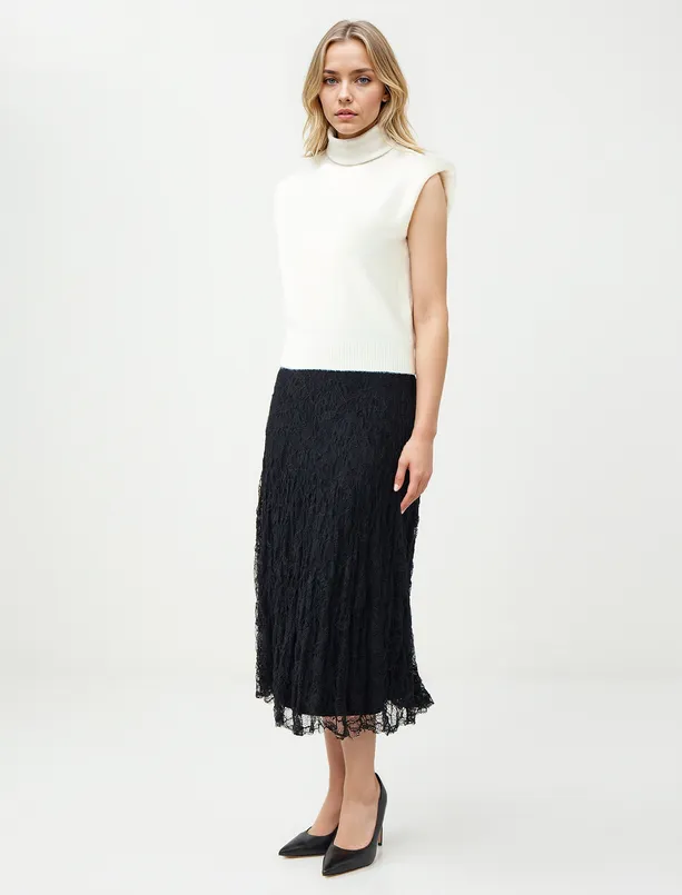 Women Black High Waist Lace Detailed Knitted Midi Skirt