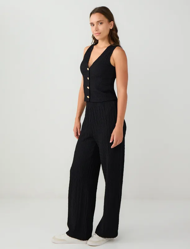 Women Black Relaxed Fit High Waist Wide Leg Pants