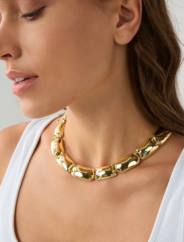 Women Yellow Metal Rectangular Adjustable Necklace
