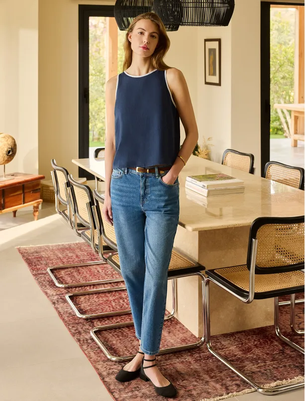Women Dark Blue 100% Linen Round Neck Straight Cut Sleeveless Blouse