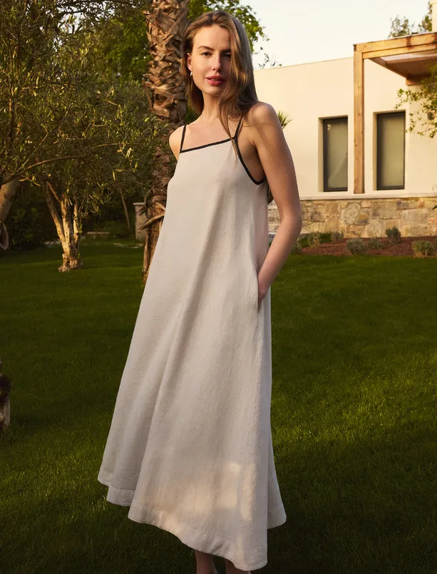 Women  100% Linen Relaxed Fit Halter Neck Straps Midi Dress