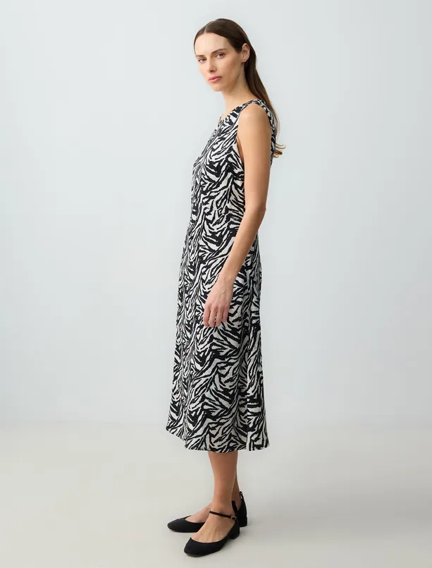 Women Patterned Round Neck Sleeveless Zebra Patterned Woven Midi Dress