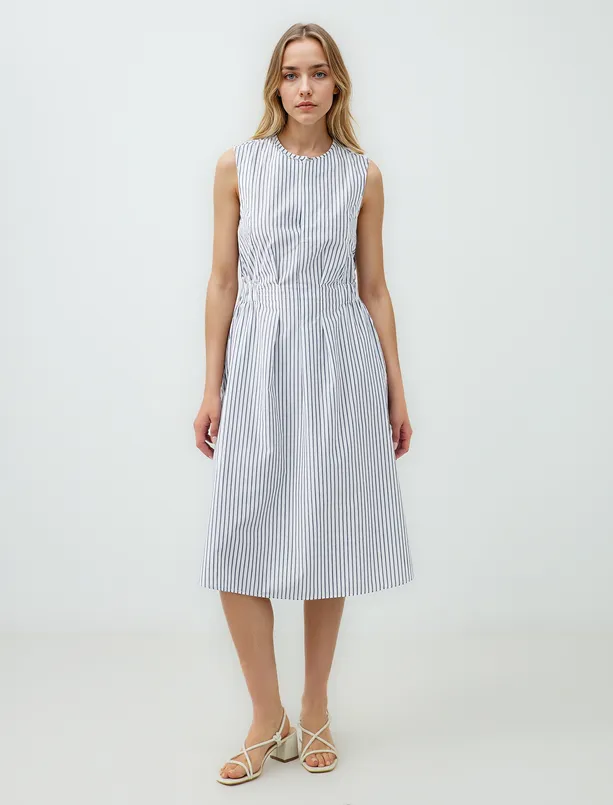 Women  100% Cotton Sleeveless Open Neck Line Patterned Woven Midi Dress