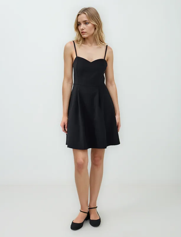 Women Black Slim Fitted Heart Neck Strappy Mini Dress