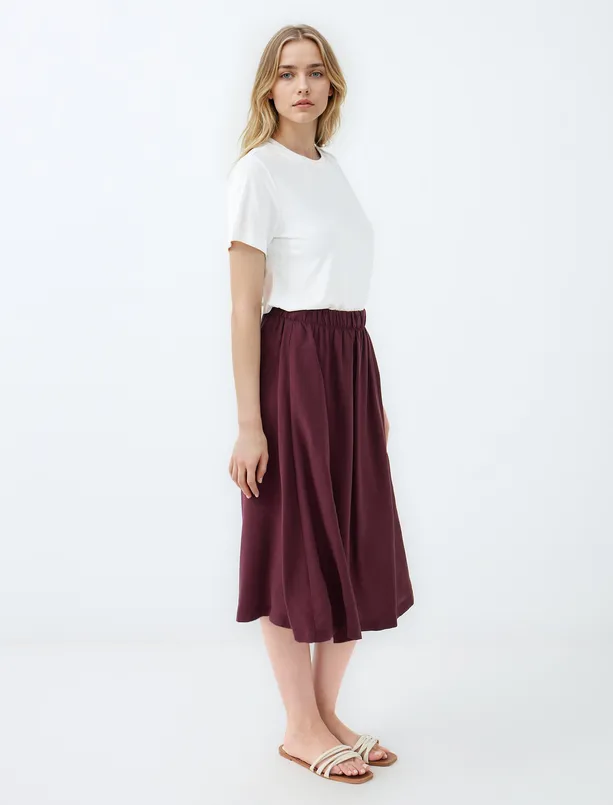 Women Claret Red Relaxed Fit High Waist Woven Midi Skirt