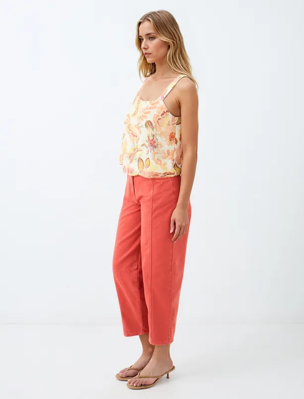 Women Red 100% Cotton Normal Waist Regular Leg Denim Pants
