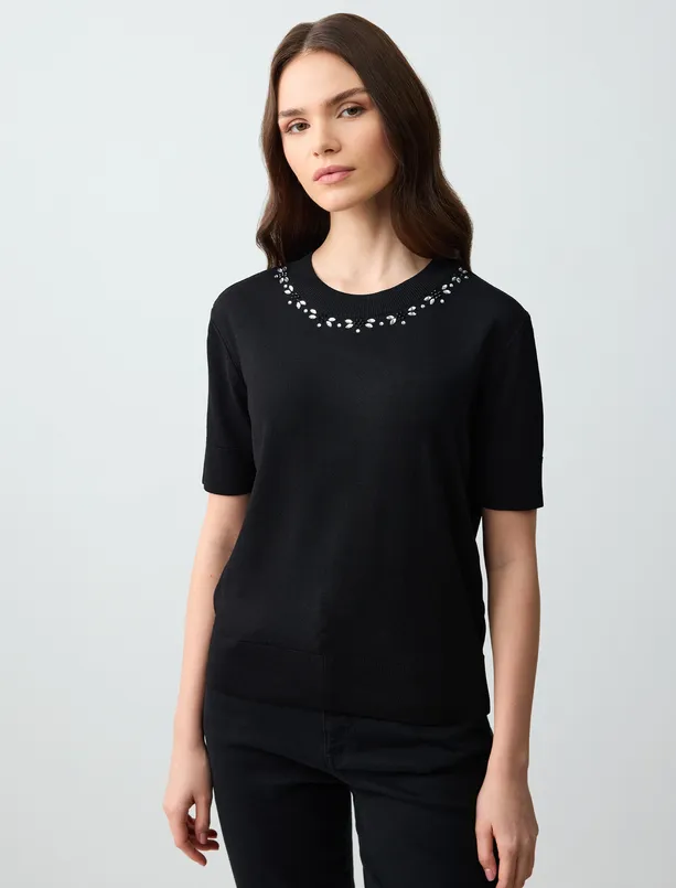 Women Black Short Sleeve Embroidered Crew Neck Sweater T-Shirt